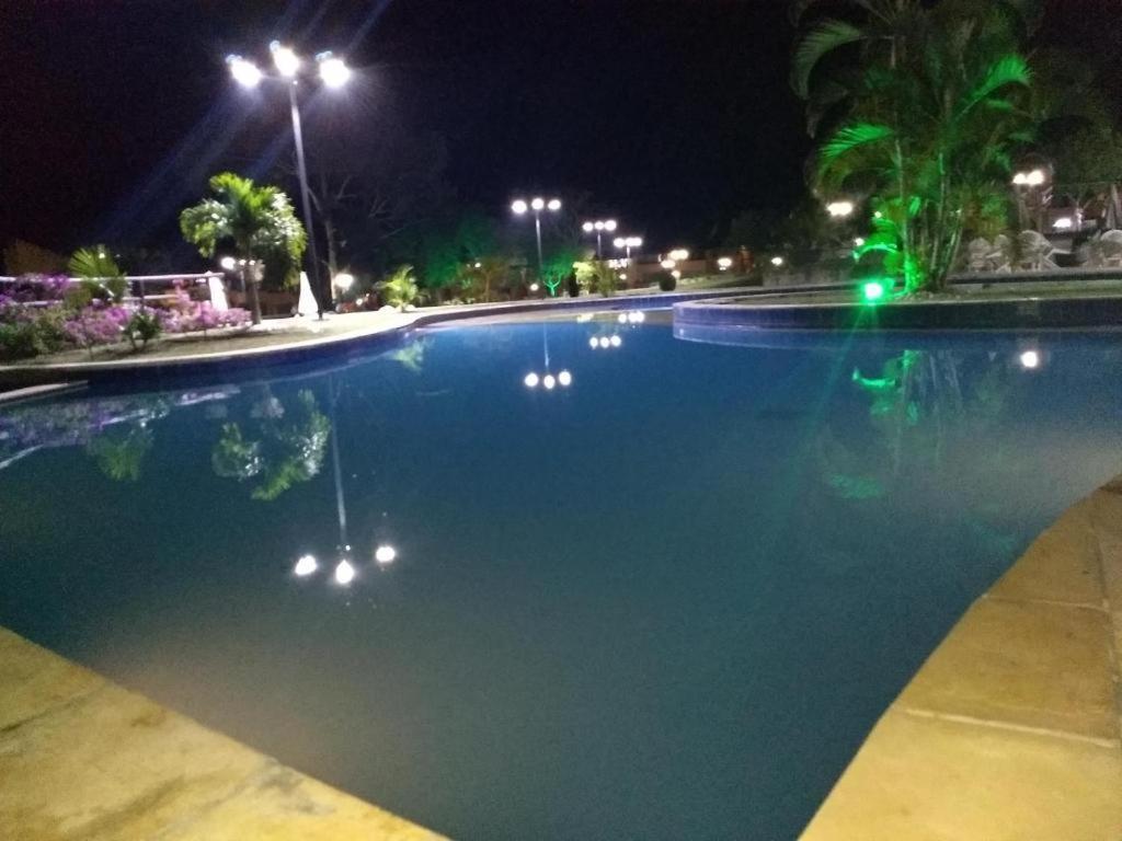 Winterville Luxury Duplex: Poolside Paradise with Parking Gravata  Exterior photo